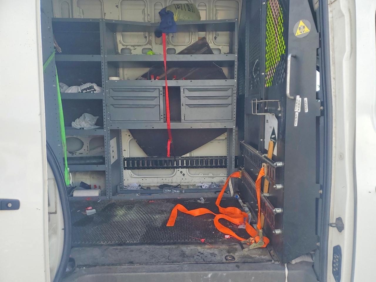 2016 NISSAN NV 2500