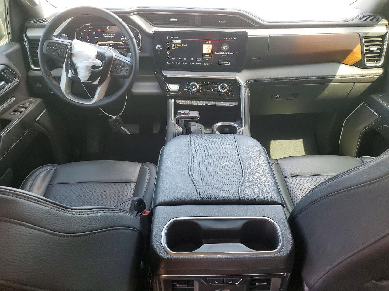 2025 GMC Sierra