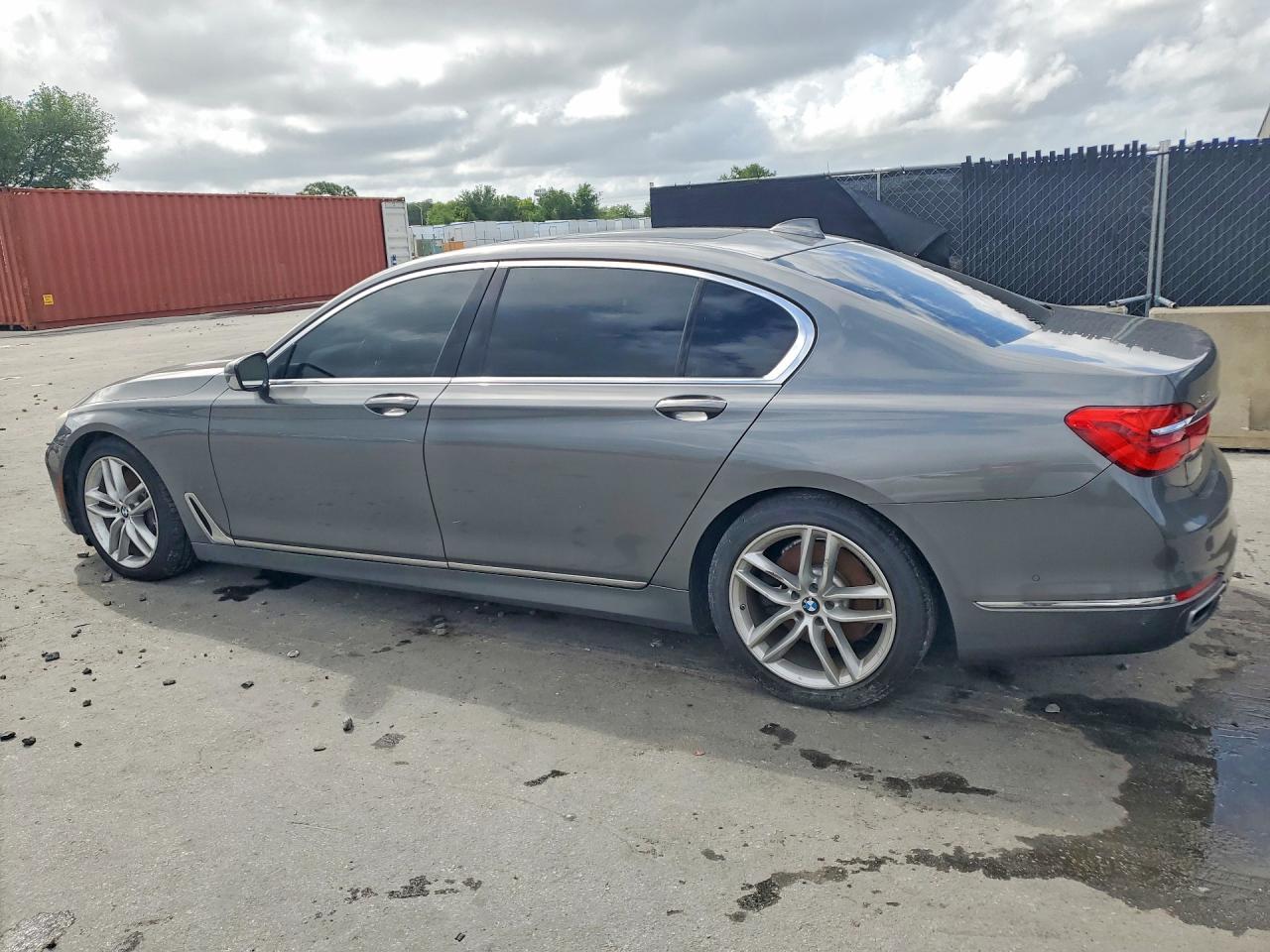 2016 BMW 7 series