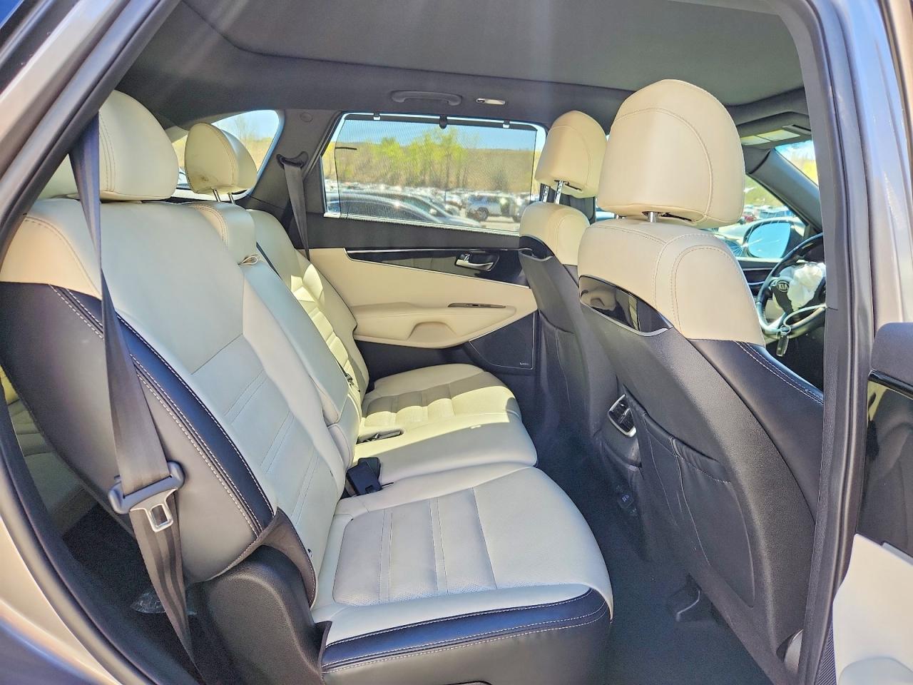2017 KIA SORENTO