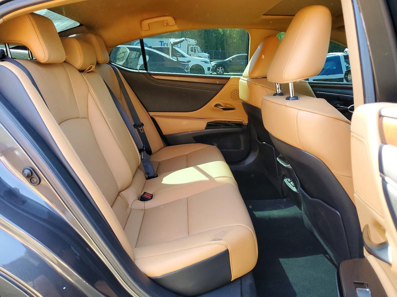 2023 LEXUS ES 350