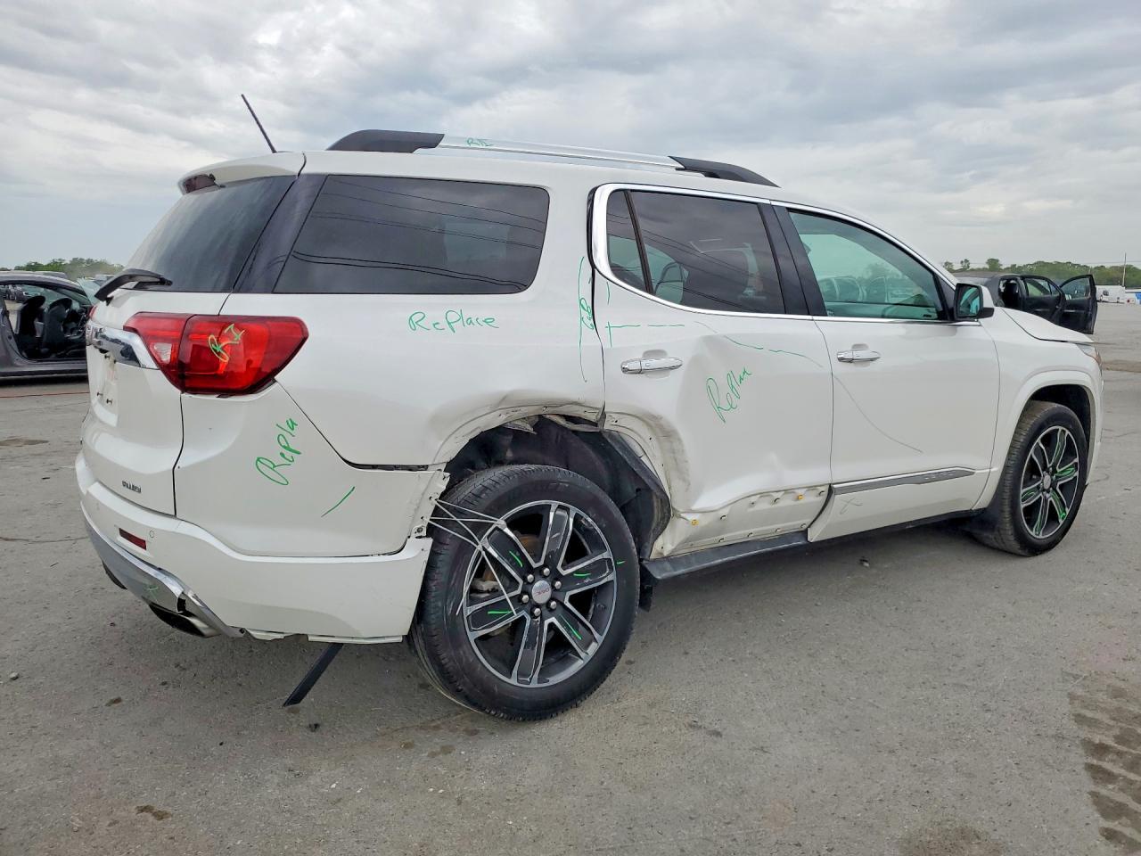 2017 GMC ACADIA