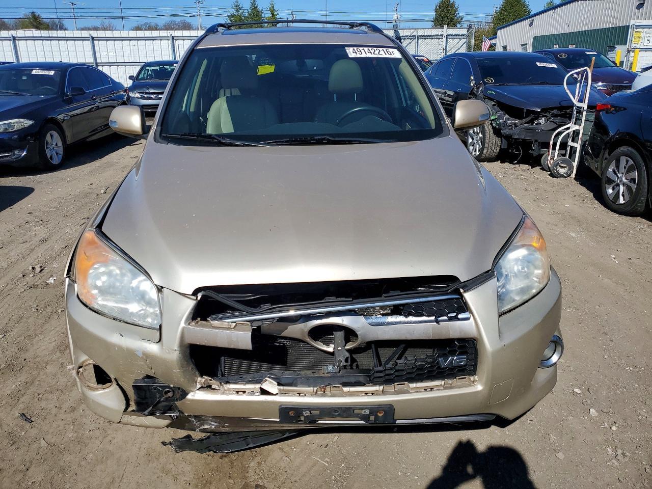 2011 TOYOTA RAV4
