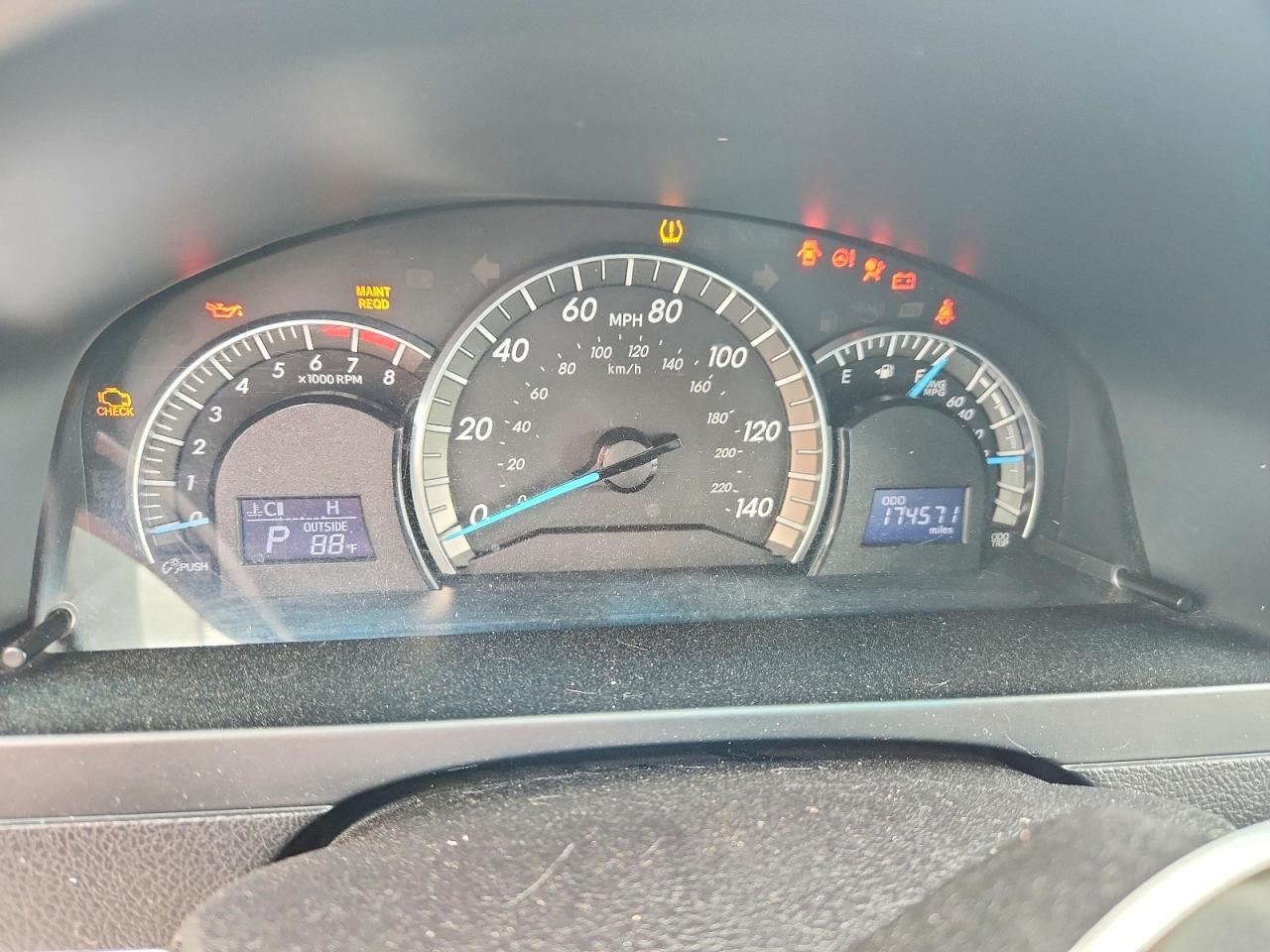 2014 TOYOTA CAMRY