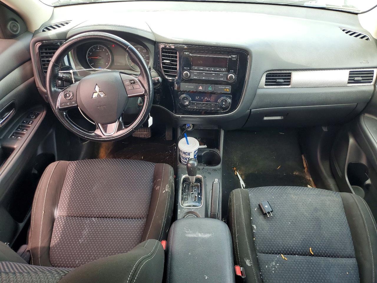 2016 MITSUBISHI outlander
