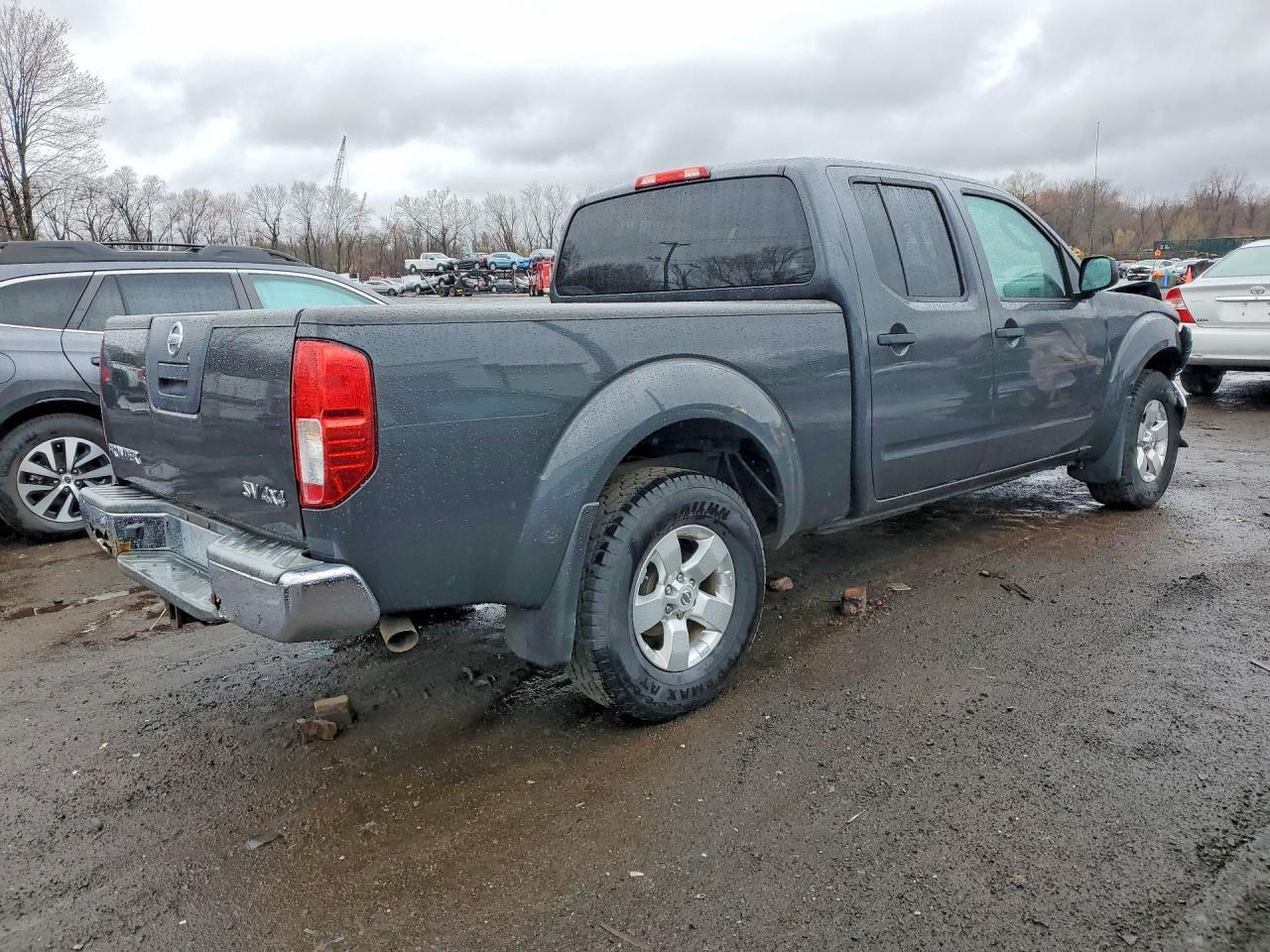 2011 NISSAN Frontier
