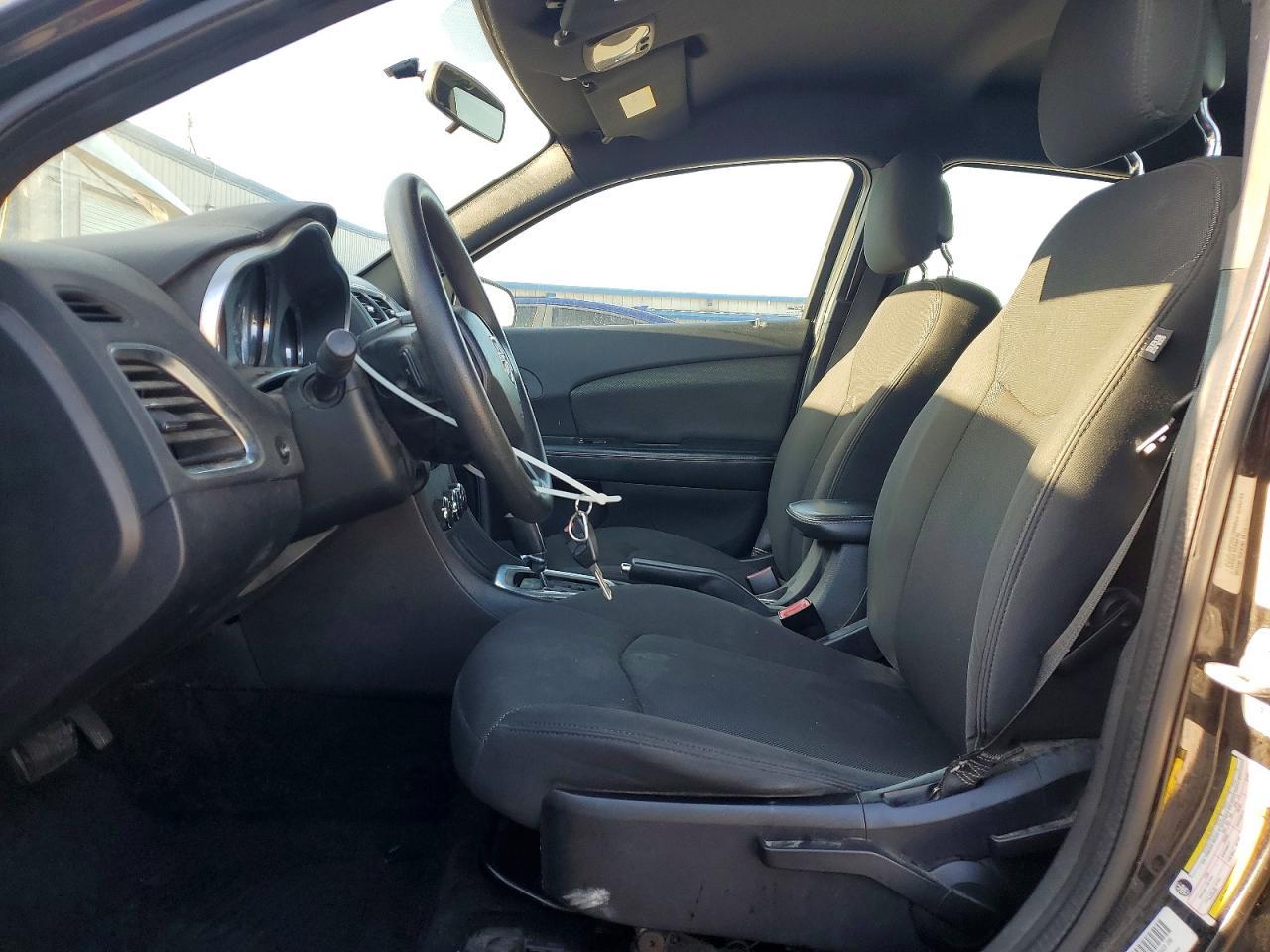 2012 DODGE Avenger