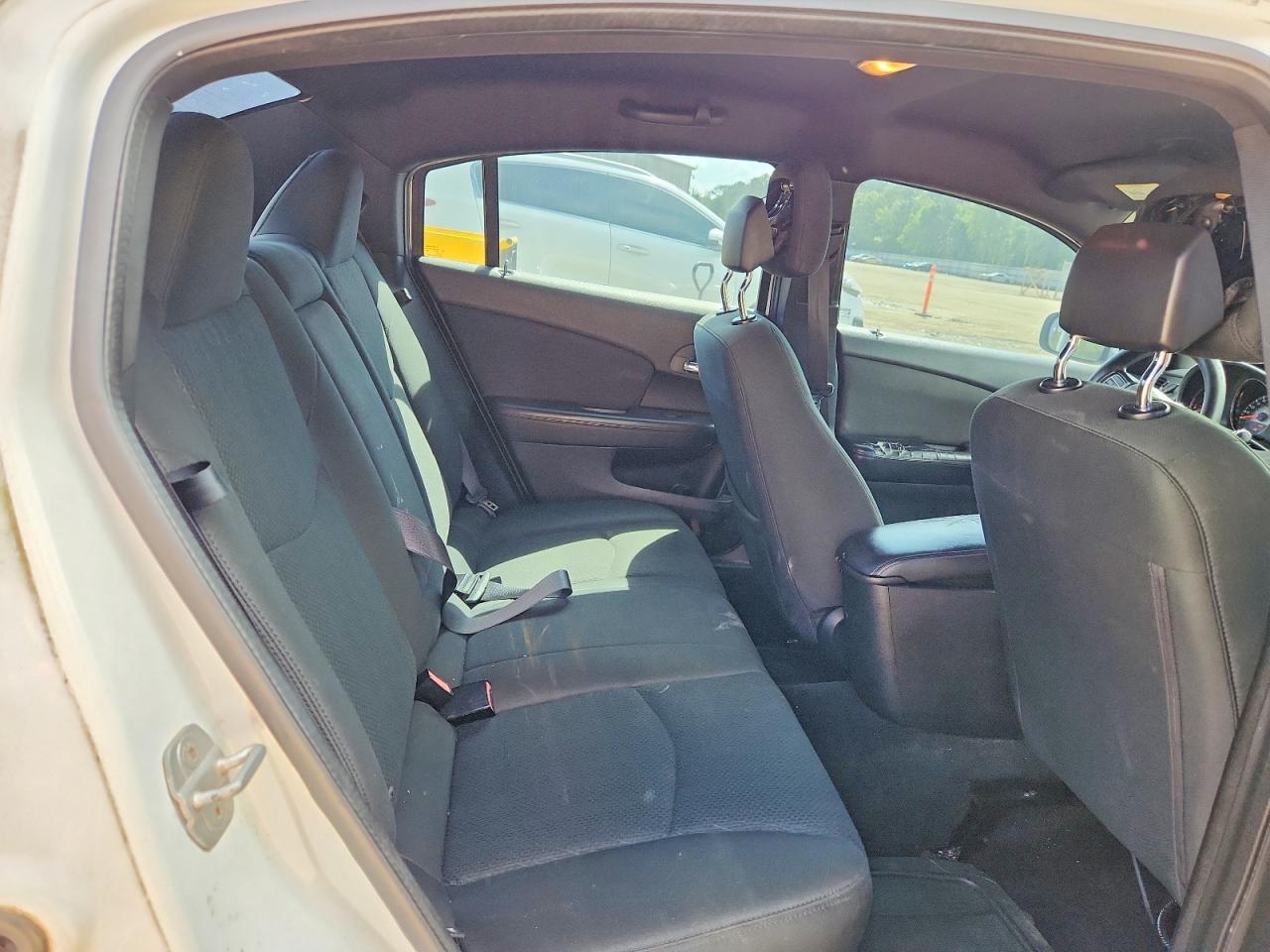 2012 CHRYSLER 200