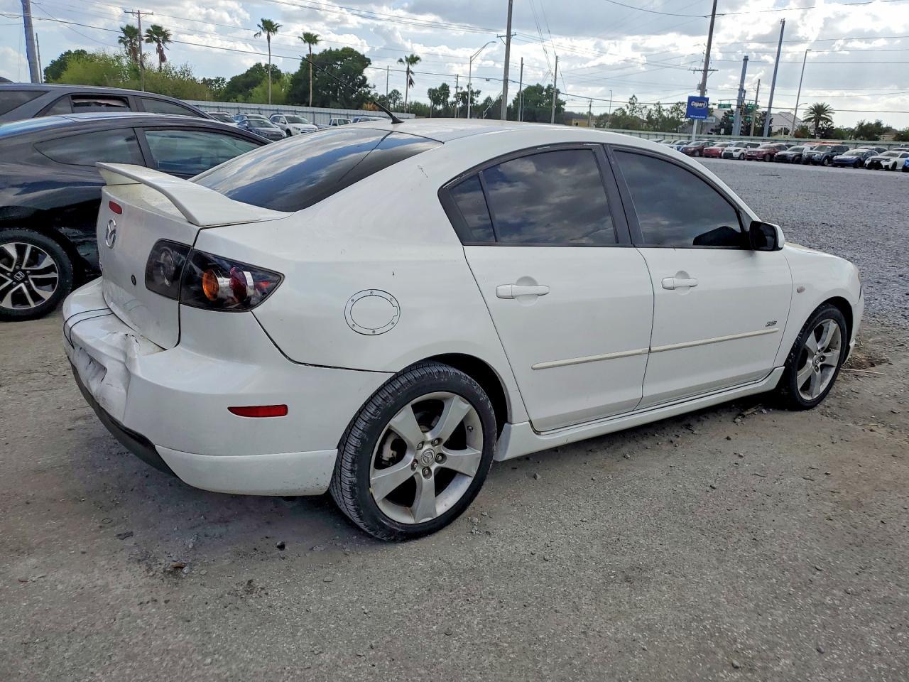 2006 MAZDA 3