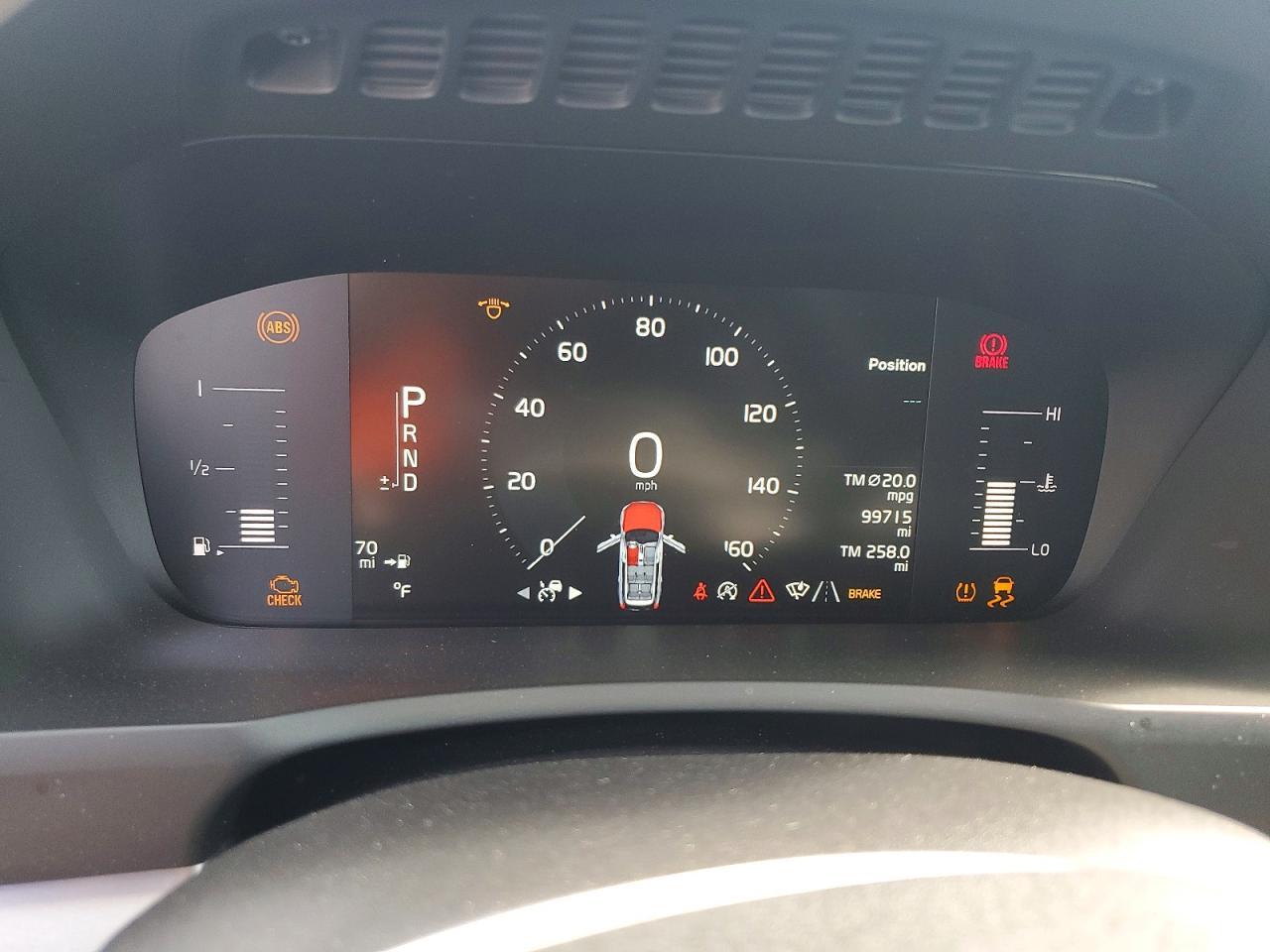 2018 VOLVO XC90