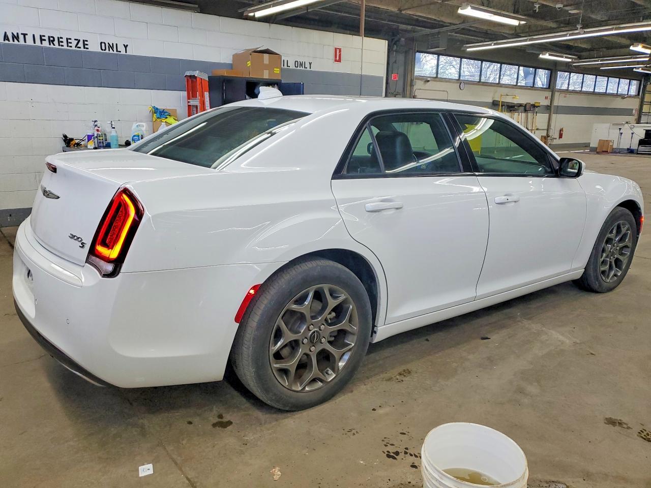 2017 CHRYSLER 300