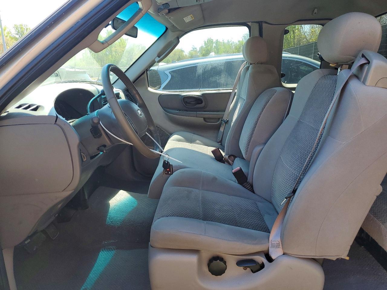 2002 FORD F-150 Lightning