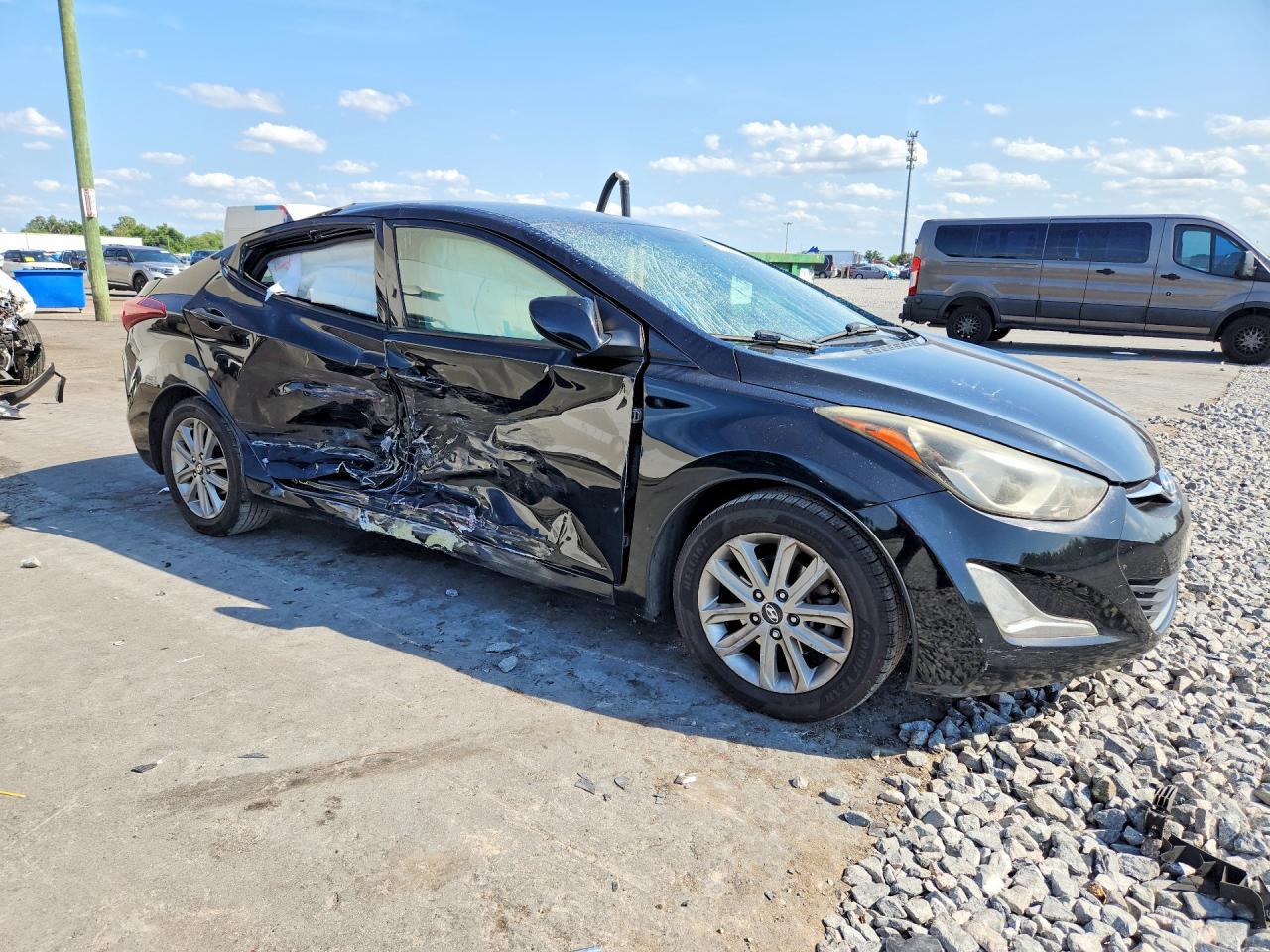 2016 HYUNDAI ELANTRA