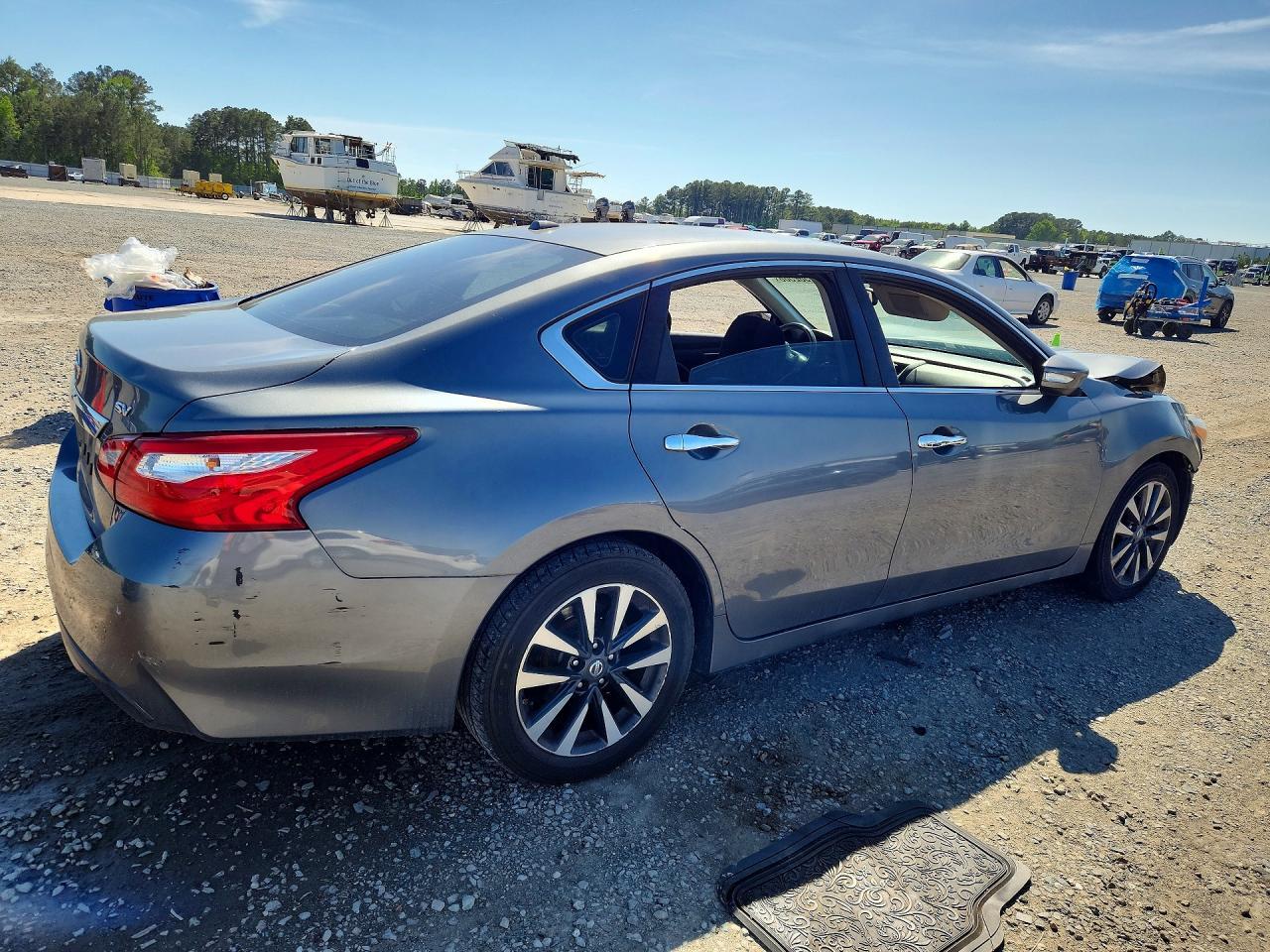 2016 NISSAN ALTIMA