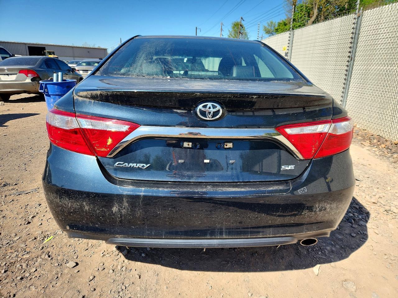 2017 TOYOTA CAMRY