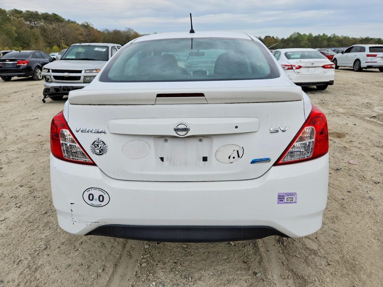 2015 NISSAN VERSA