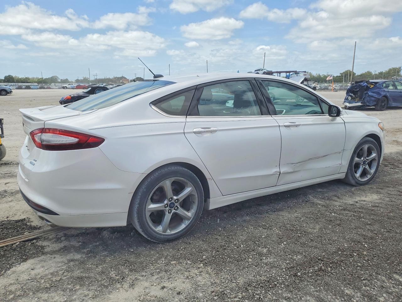 2015 FORD FUSION