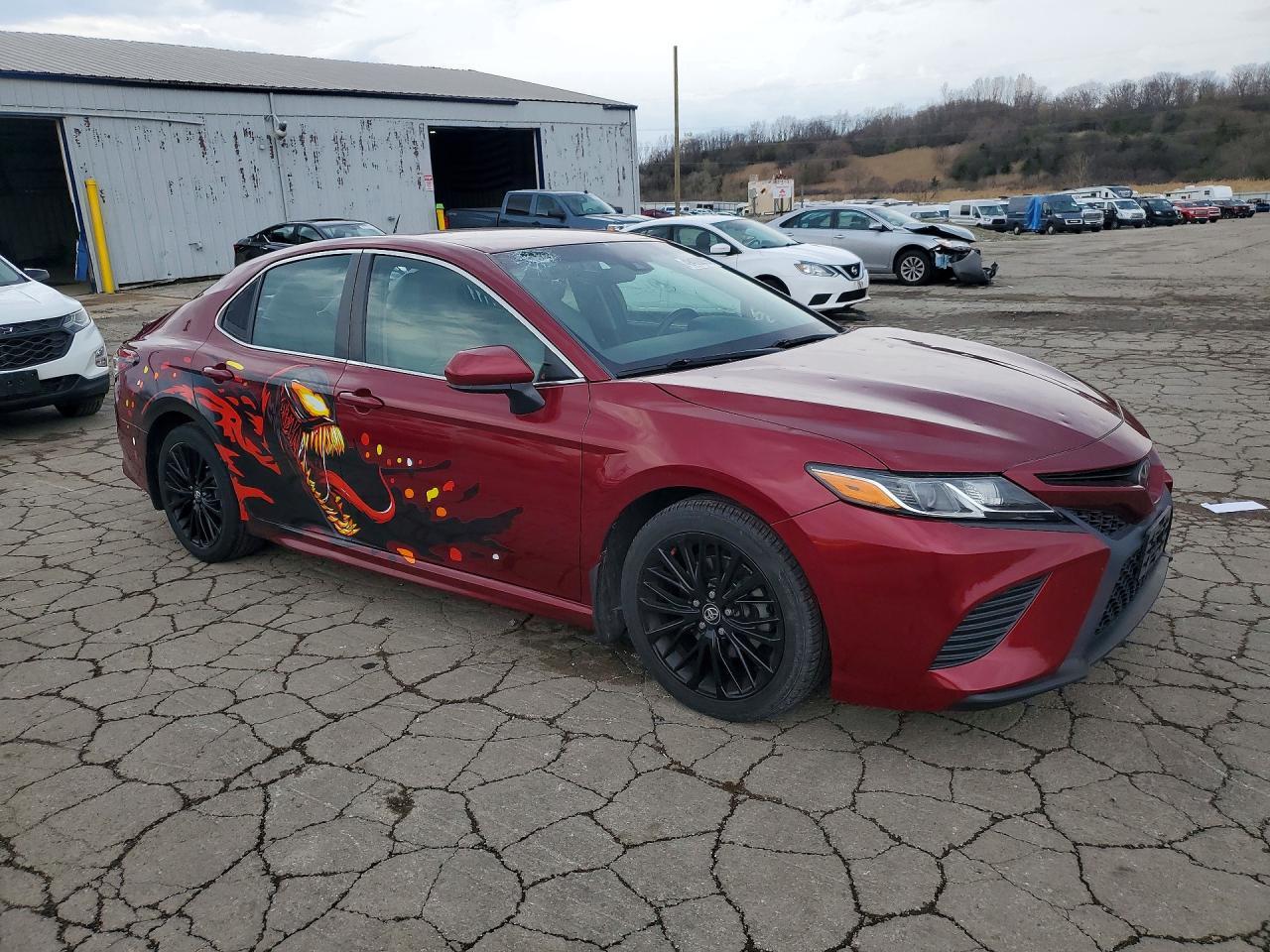 2018 TOYOTA CAMRY