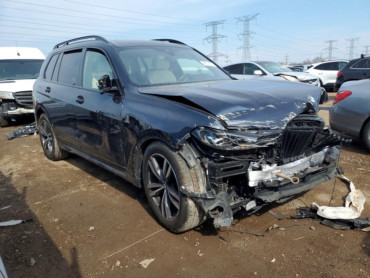 2022 BMW X7