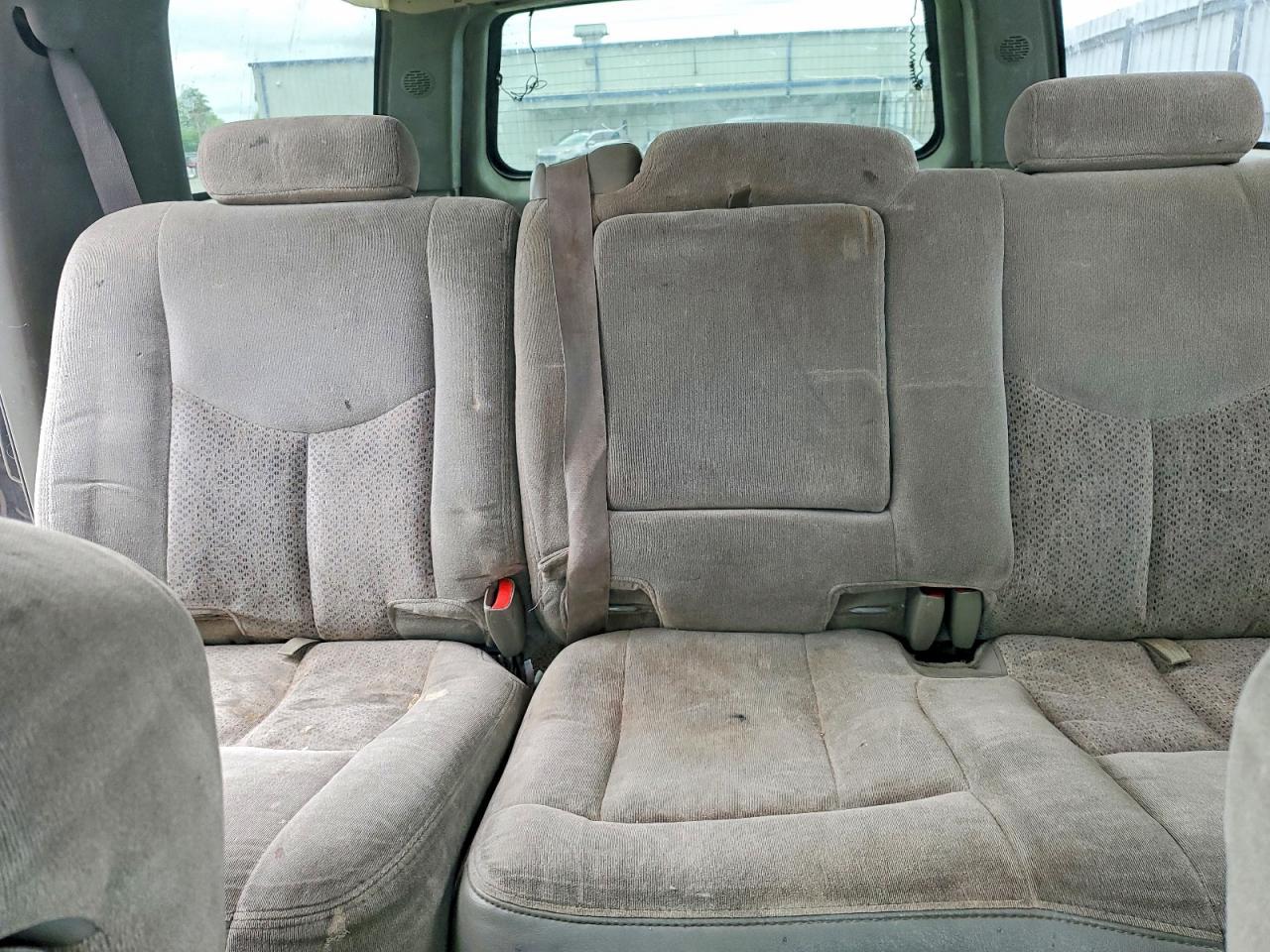 2003 CHEVROLET Suburban