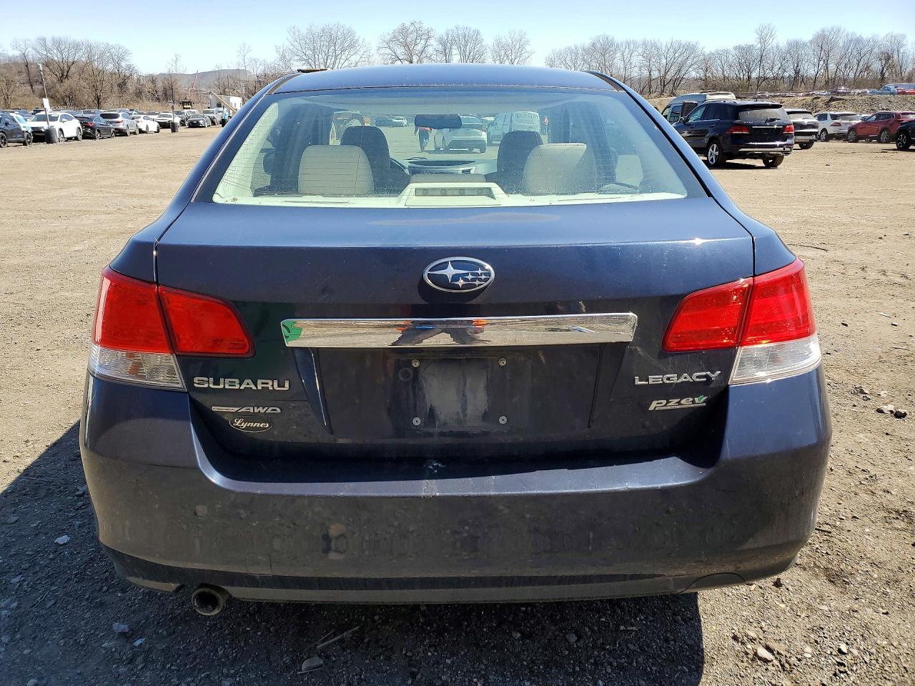 2013 SUBARU Legacy