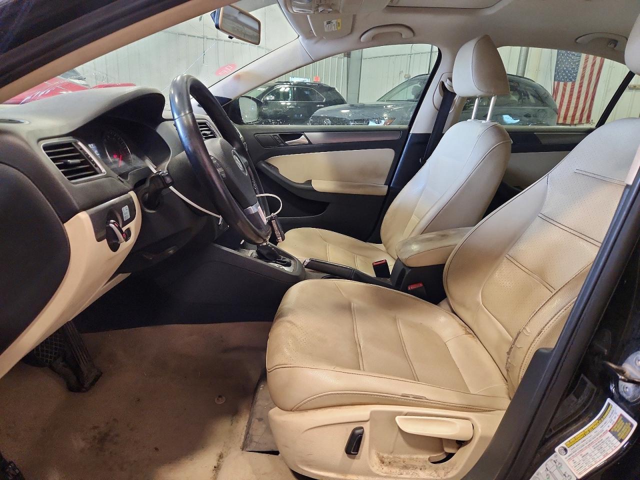 2013 VOLKSWAGEN JETTA