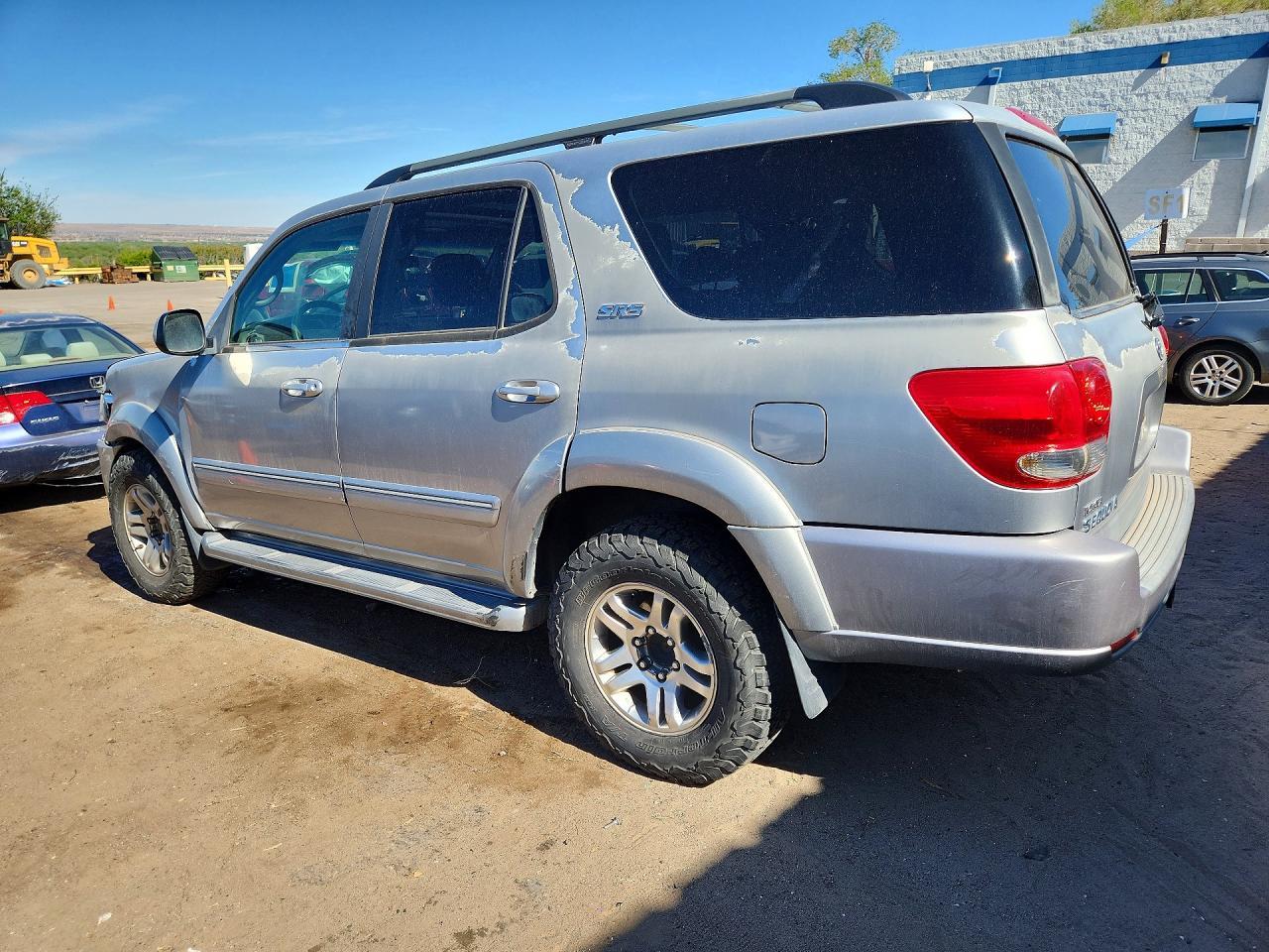 2005 TOYOTA Sequoia
