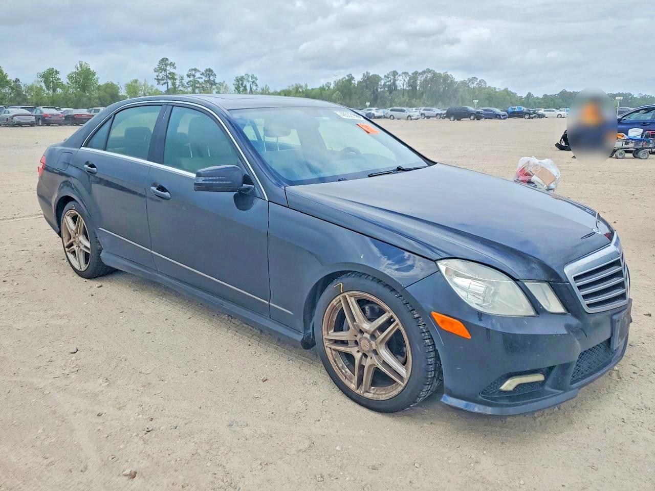 2011 MERCEDES-BENZ E-Class