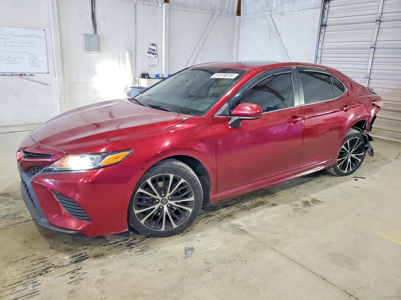 2018 TOYOTA CAMRY