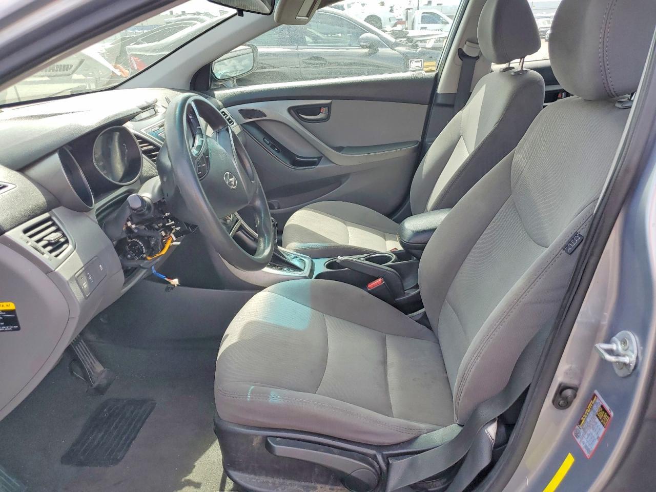 2016 HYUNDAI ELANTRA