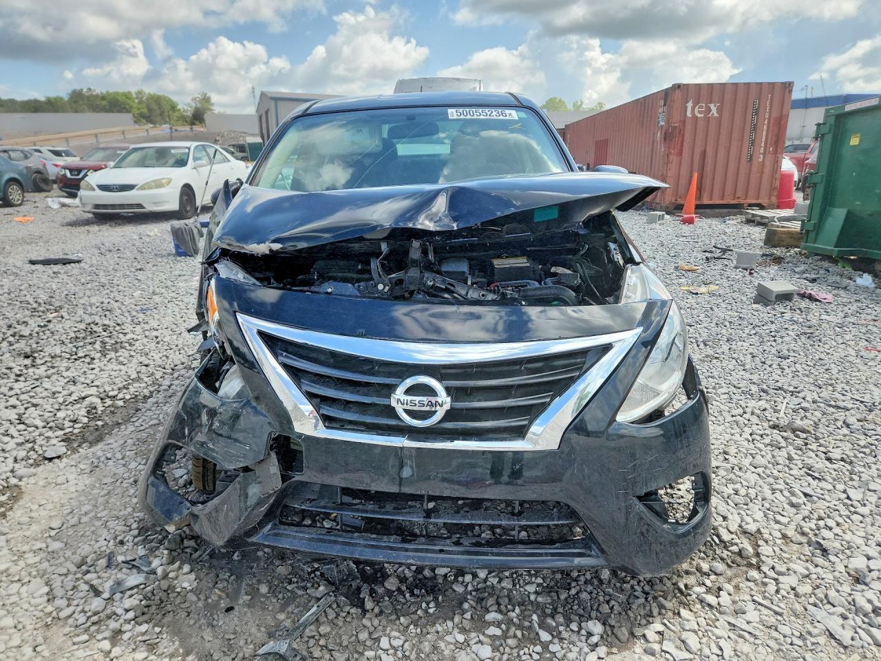 2016 NISSAN VERSA