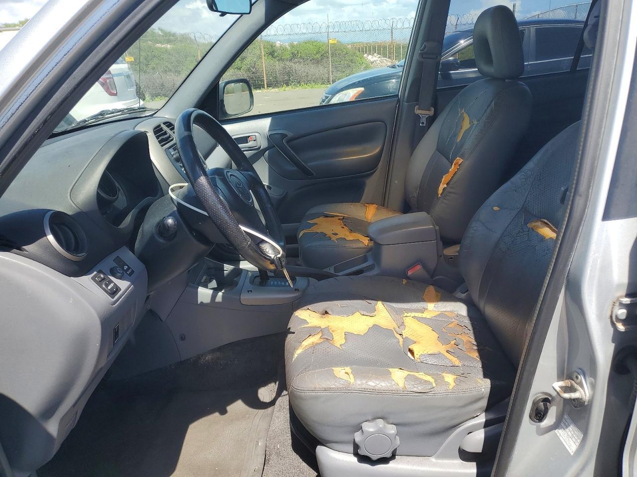 2002 TOYOTA RAV4