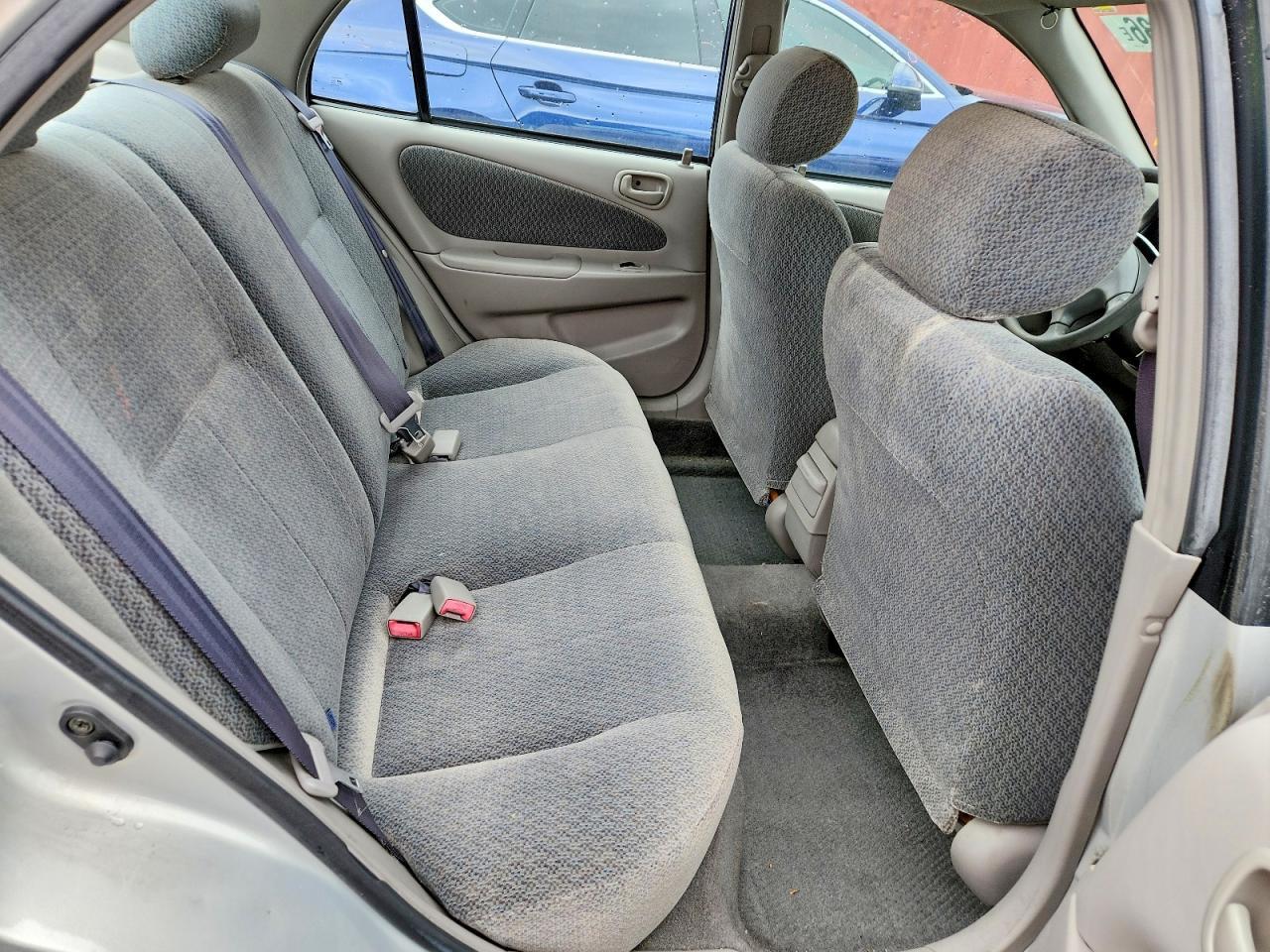 2001 TOYOTA COROLLA