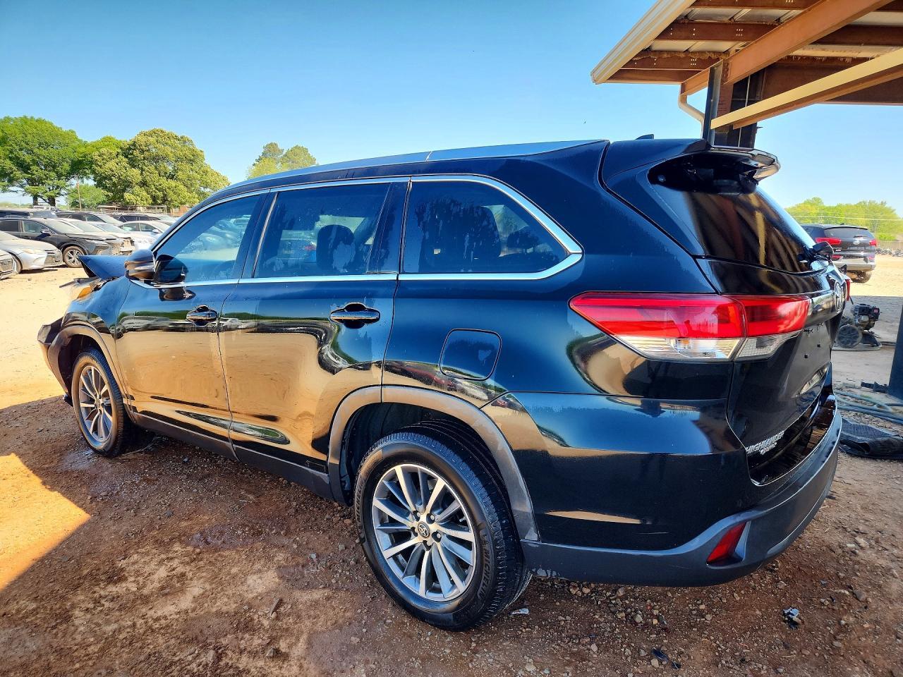 2019 TOYOTA HIGHLANDER