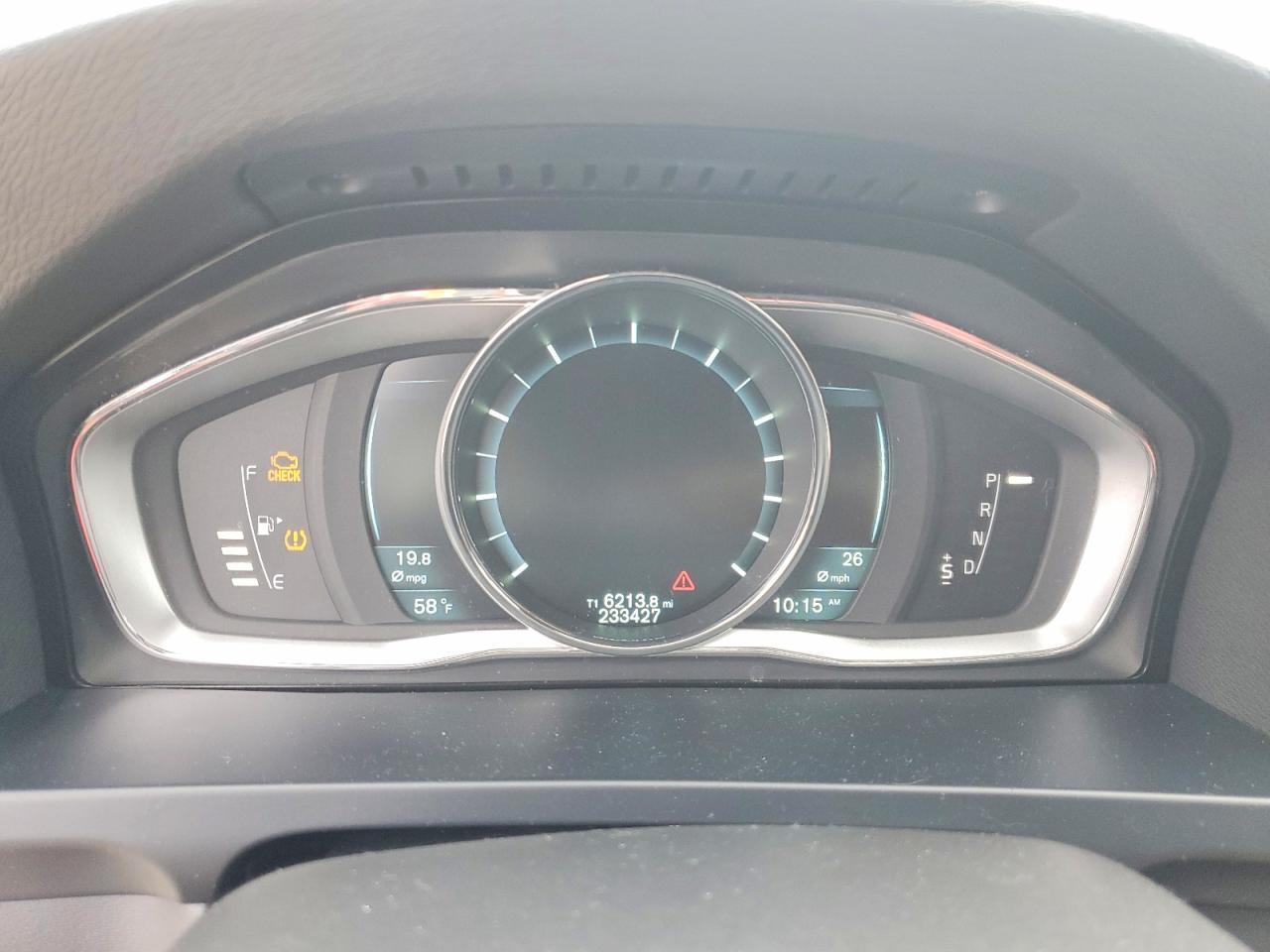 2015 VOLVO V60