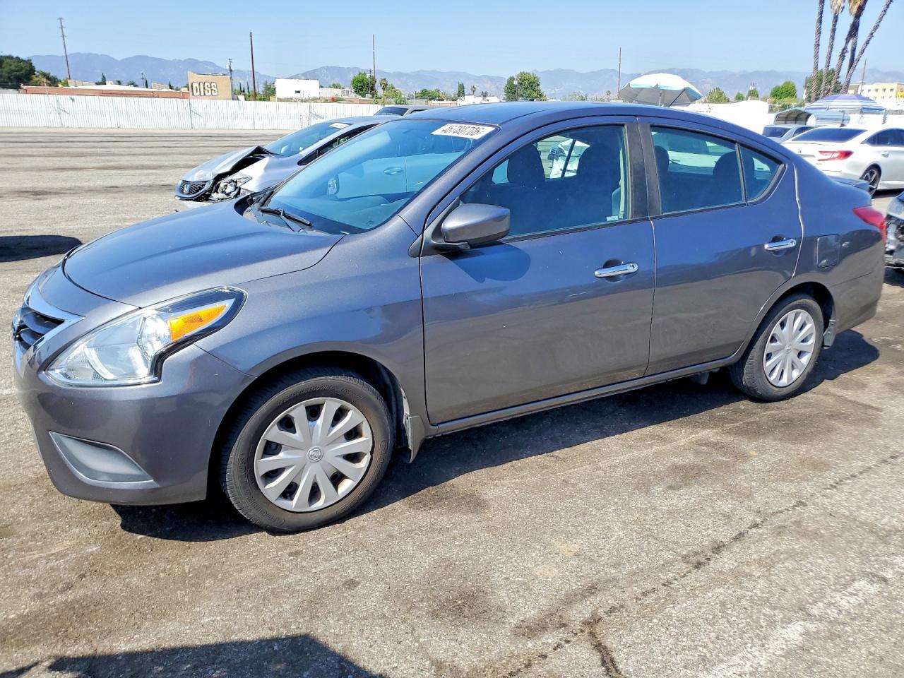 2018 NISSAN VERSA