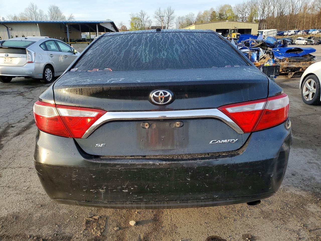 2017 TOYOTA CAMRY