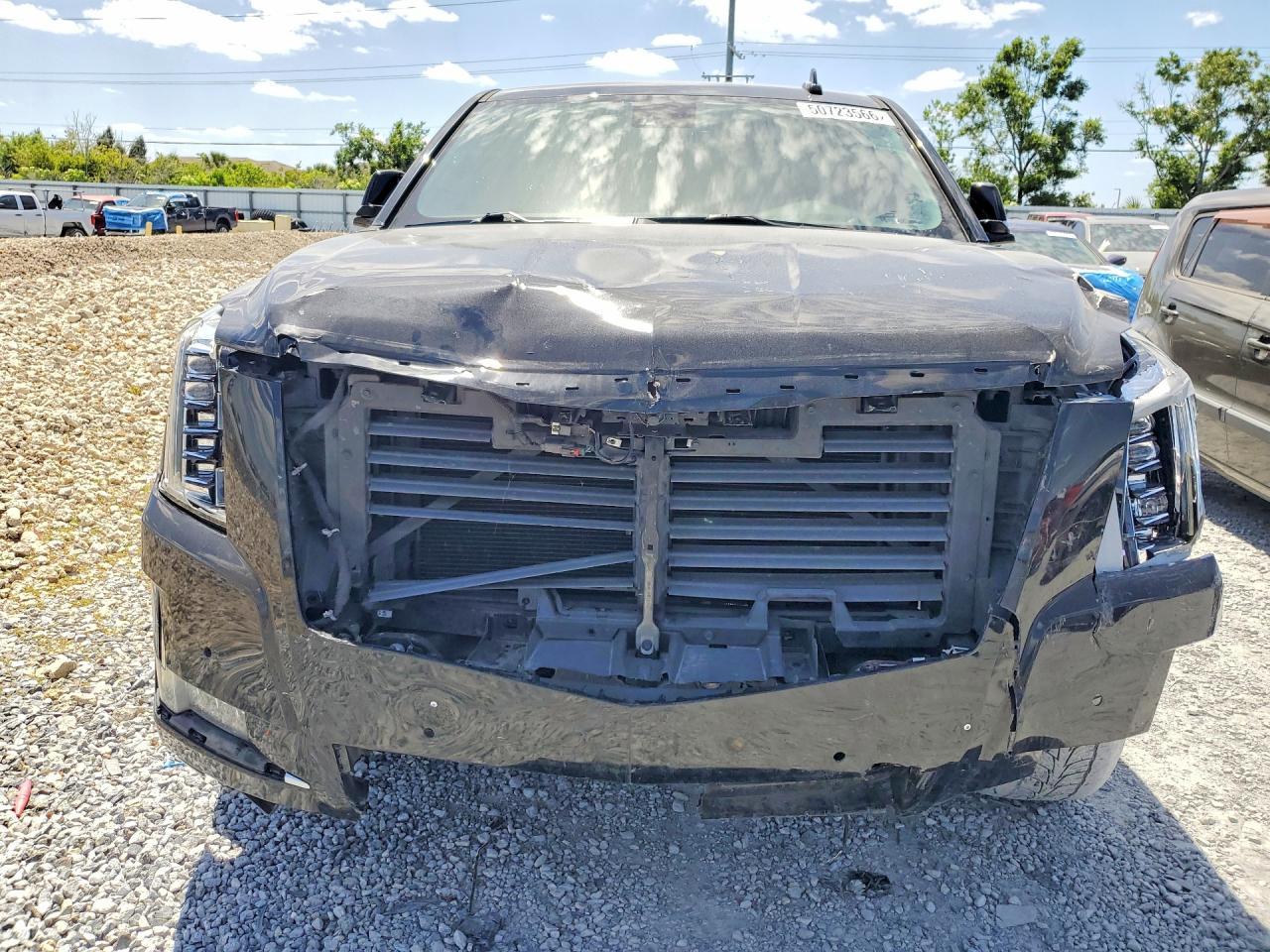 2018 CADILLAC Escalade ESV