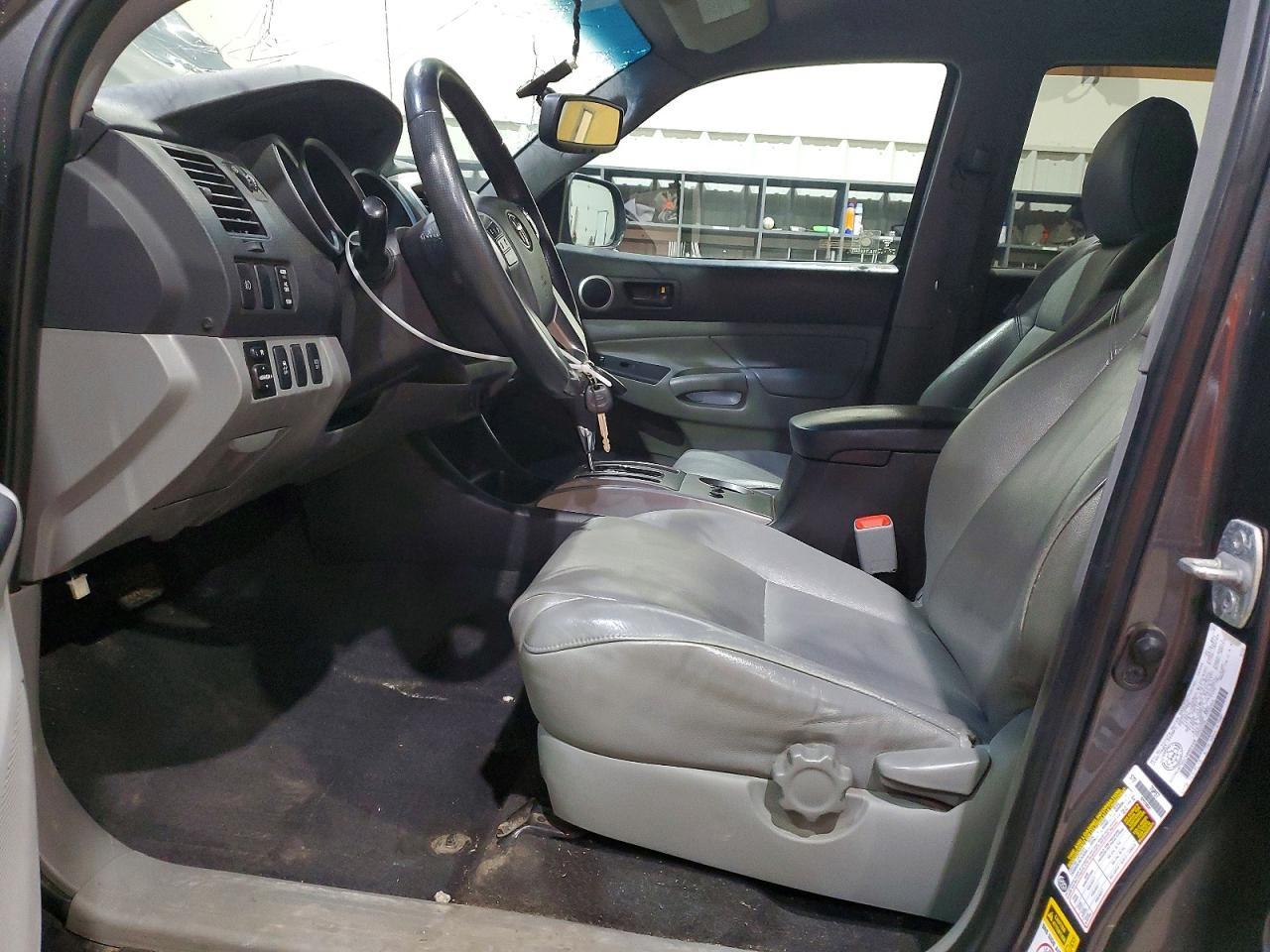 2012 TOYOTA TACOMA