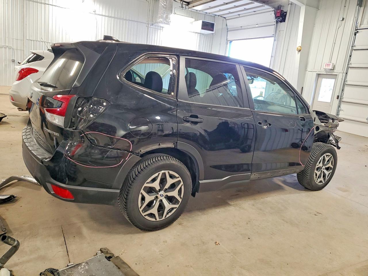 2020 SUBARU FORESTER