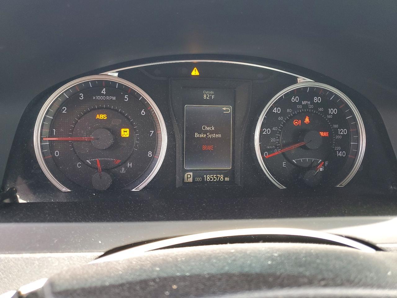 2016 TOYOTA CAMRY