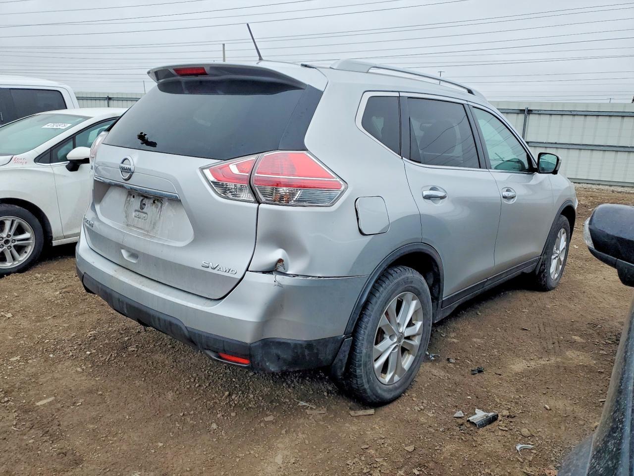 2015 NISSAN ROGUE