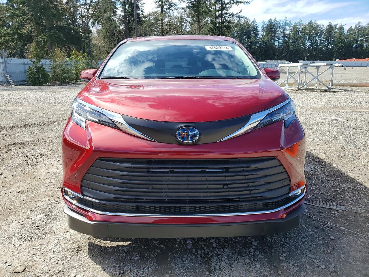 2023 TOYOTA SIENNA