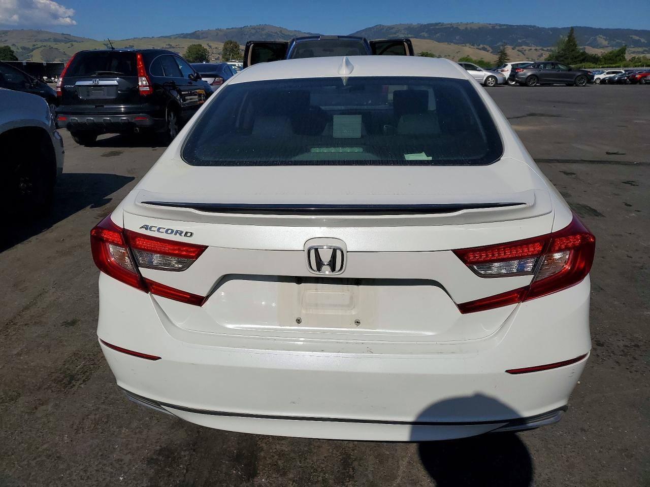 2018 HONDA ACCORD
