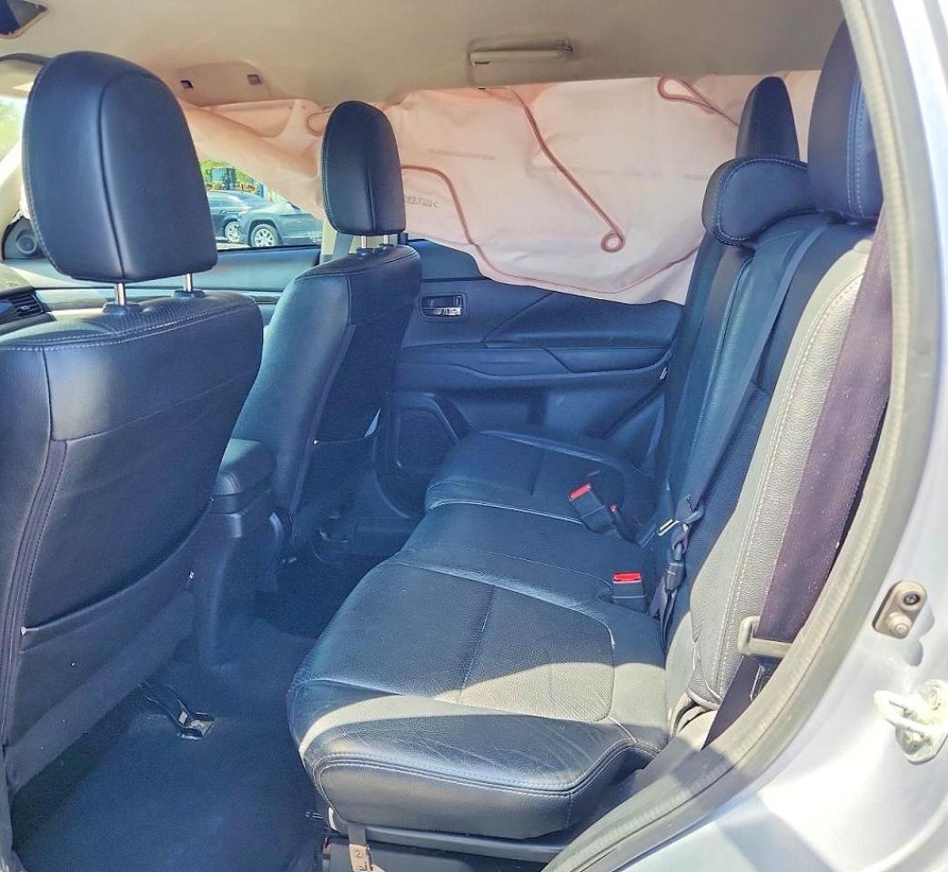 2016 MITSUBISHI outlander