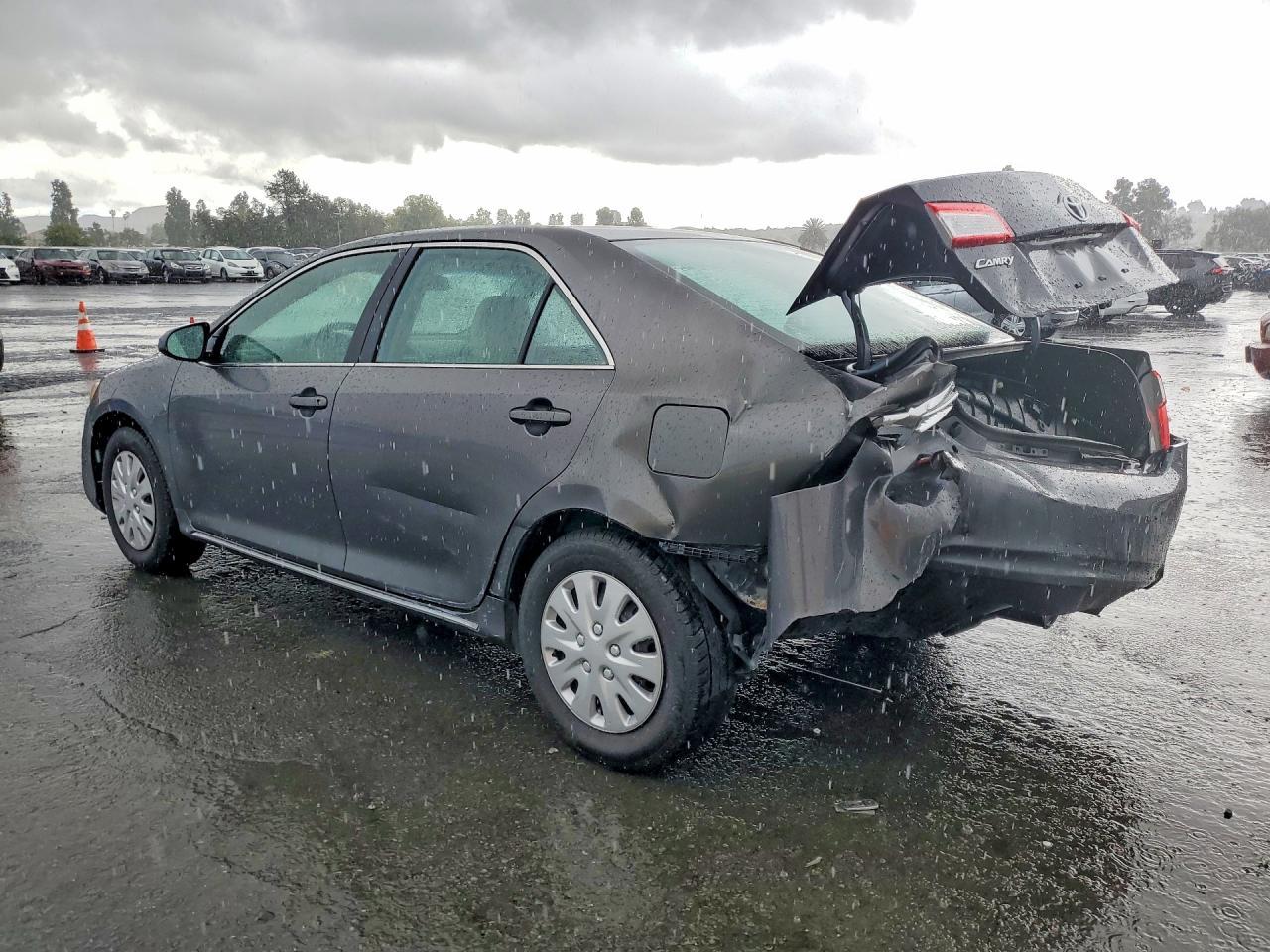2013 TOYOTA CAMRY