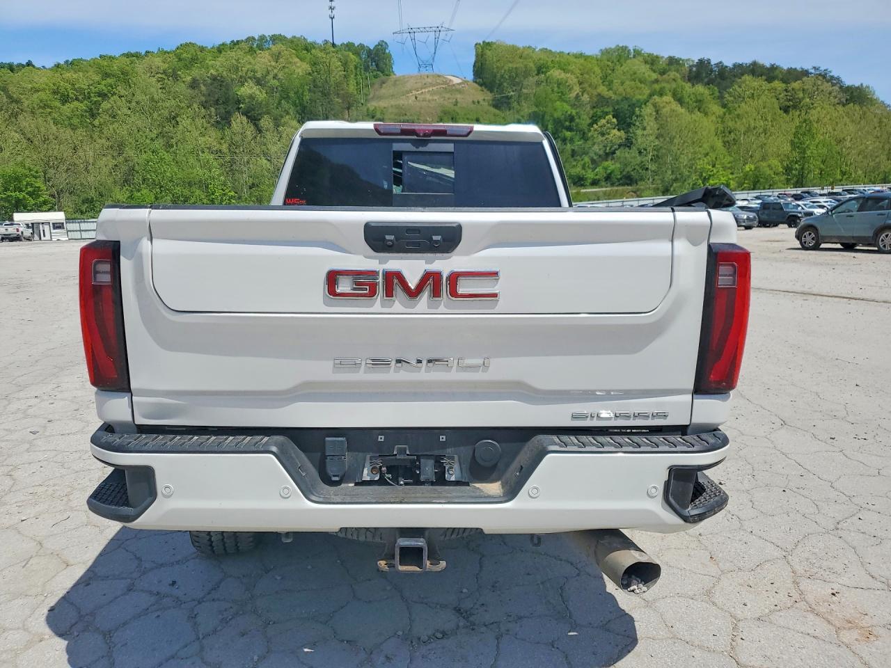 2024 GMC Sierra