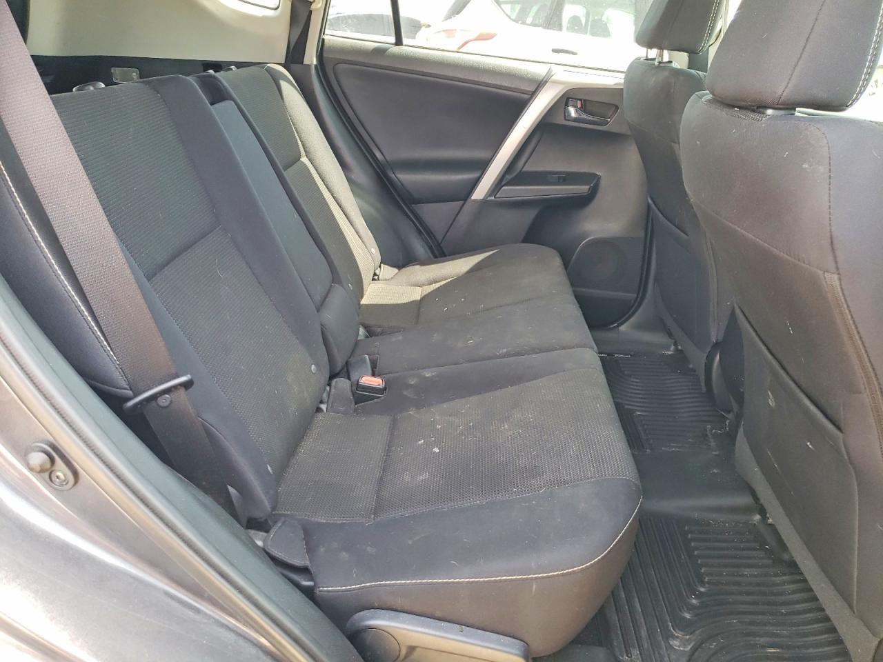 2016 TOYOTA RAV4