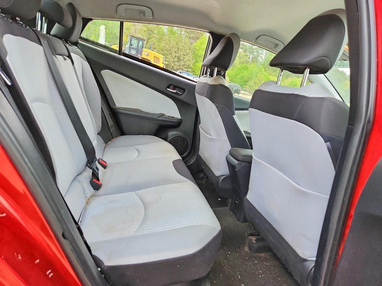 2017 TOYOTA PRIUS