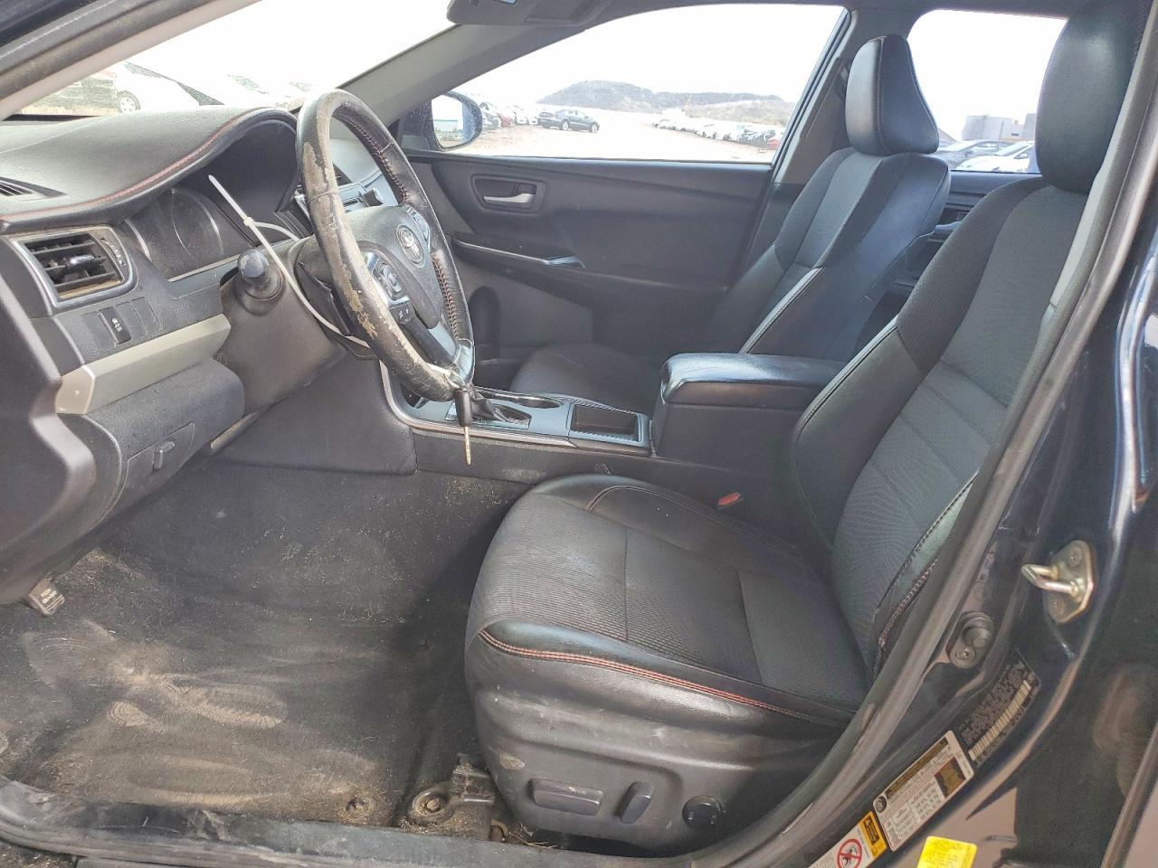 2016 TOYOTA CAMRY